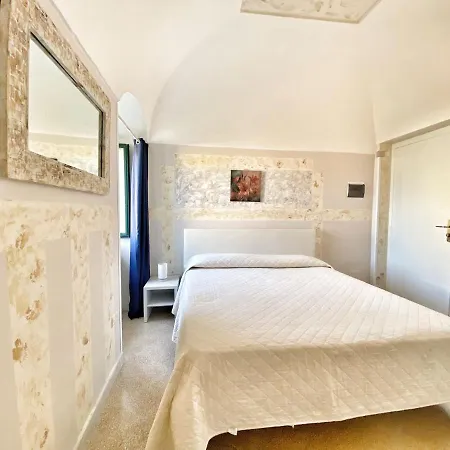 בית הארחה Porto Salvo סן אנג'לו