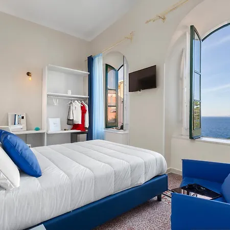 Porto Salvo בית הארחה