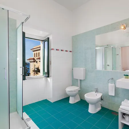 בית הארחה Porto Salvo 3*