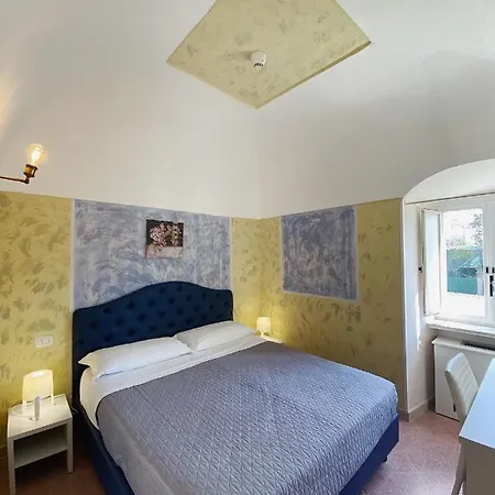 Porto Salvo Penzion 3*