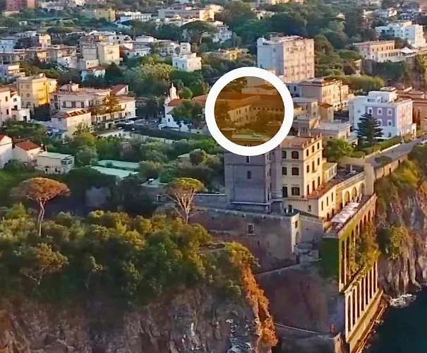 Гостевой дом Porto Salvo 3*