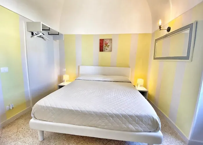 Porto Salvo Гостевой дом