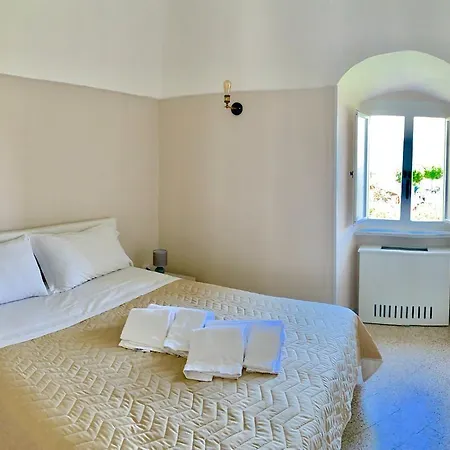 Porto Salvo Guest house